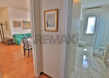 Hall / corridoio - Trilocale Via Guglielmo Silva
 
43, Milano - foto 15