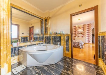 Bagno - Villa Via Formello
 
17 g, Monte Porzio Catone - foto 32