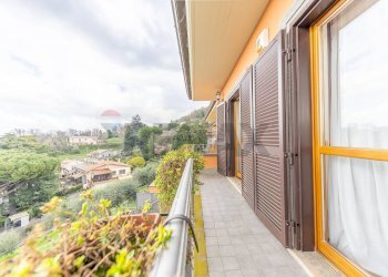 Balcone - Villa Via Formello
 
17 g, Monte Porzio Catone - foto 44