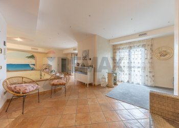 Soggiorno - Villa Via Formello
 
17 g, Monte Porzio Catone - foto 55