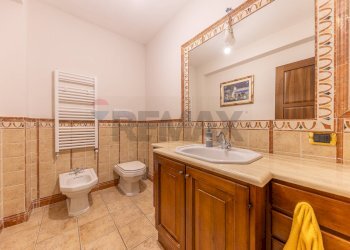 Bagno - Villa Via Formello
 
17 g, Monte Porzio Catone - foto 57