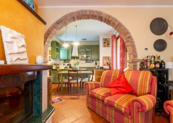 Sala da pranzo - Apartment VIA LA STECCATA
 
15, Terranuova Bracciolini - photo 4