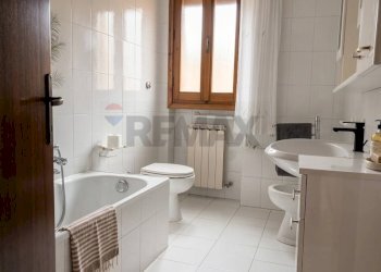 Bagno - Quadrilocale Via Catalogna
 
10, Castelfranco Piandiscò - foto 8