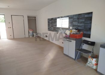 Stanza vuota - Villa via delle Mimose, Ardea - foto 8