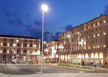 Edificio all\'aperto - Hotel NIZZA
 
17, Torino - foto 9