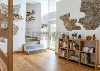 Scale - Three-room apartment via Vecchia, Berbenno di Valtellina - photo 6