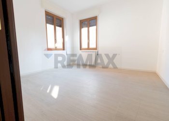 Stanza vuota - Trilocale Via Carlo Porta, Bovisio-Masciago - foto 5