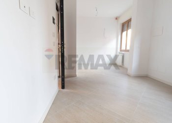 Stanza vuota - Monolocale Via Carlo Porta, Bovisio-Masciago - foto 6