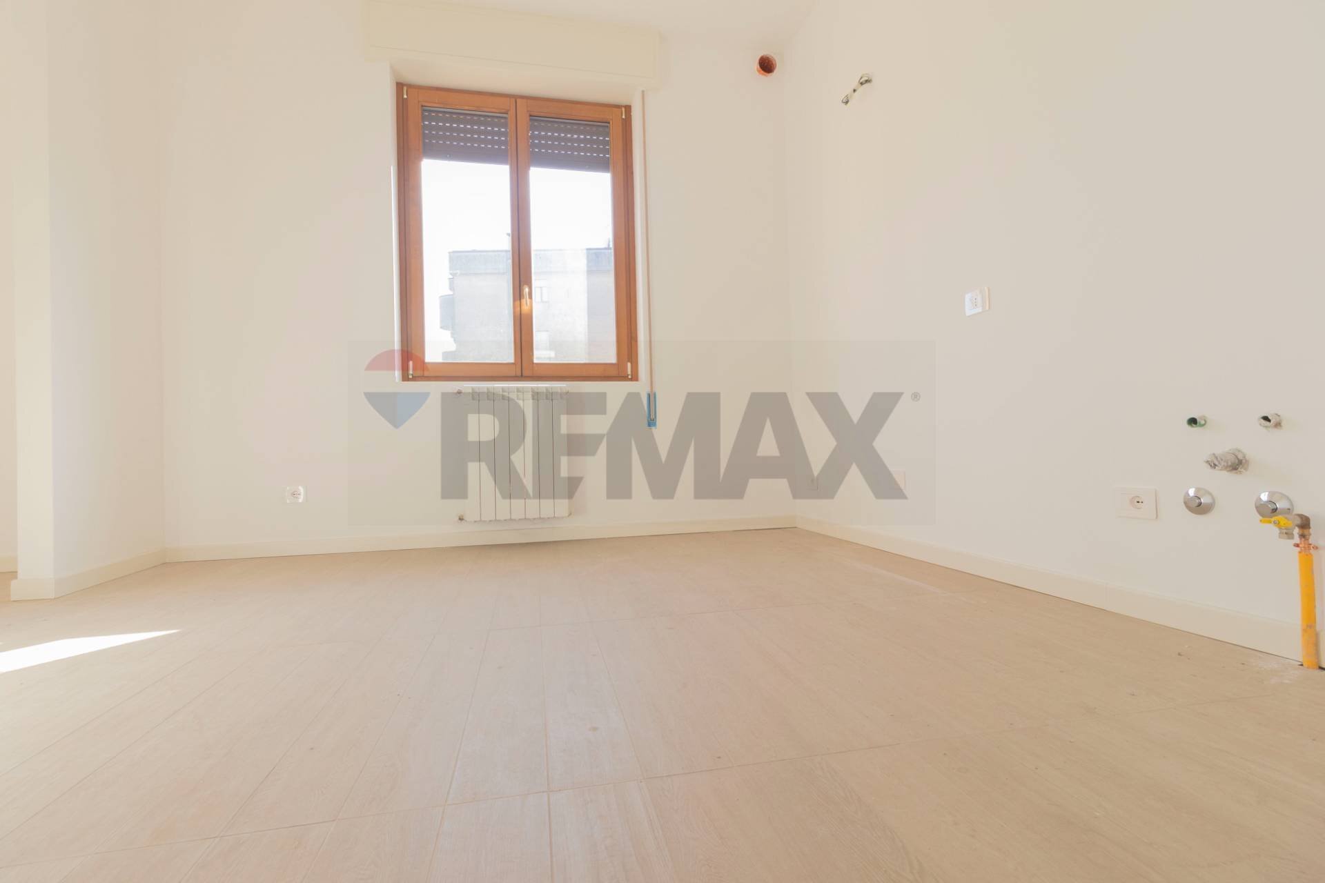 Stanza vuota - Trilocale Via Carlo Porta, Bovisio-Masciago - foto 2