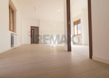 Stanza vuota - Trilocale Via Carlo Porta, Bovisio-Masciago - foto 1