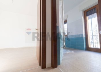 Hall / corridoio - Bilocale Via Carlo Porta, Bovisio-Masciago - foto 4