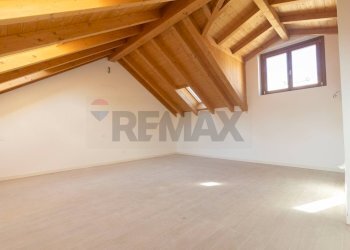 Stanza vuota - Monolocale Via Carlo Porta, Bovisio-Masciago - foto 9