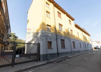 Edificio all\'aperto - Bilocale Via Carlo Porta, Bovisio-Masciago - foto 4