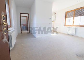 Stanza vuota - Bilocale Via Carlo Porta, Bovisio-Masciago - foto 6