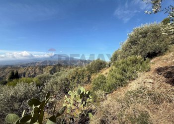 Vista delle montagne - Rustic Contrada Grimaudo
 
s.n.c, Castelmola - photo 6