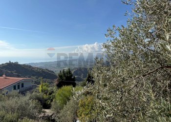 Vista delle montagne - Rustic Contrada Grimaudo
 
s.n.c, Castelmola - photo 13