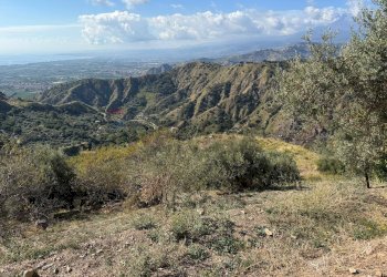 Vista delle montagne - Rustic Contrada Grimaudo
 
s.n.c, Castelmola - photo 24