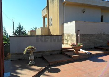 Terrazza - Casa semi indipendente Via Degli Ulivi
 
21, Caltanissetta - foto 2