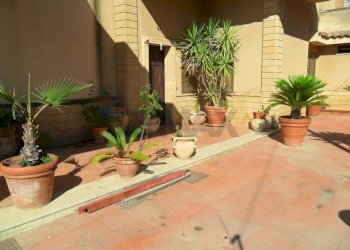 Terrazza - Casa semi indipendente Via Degli Ulivi
 
21, Caltanissetta - foto 14
