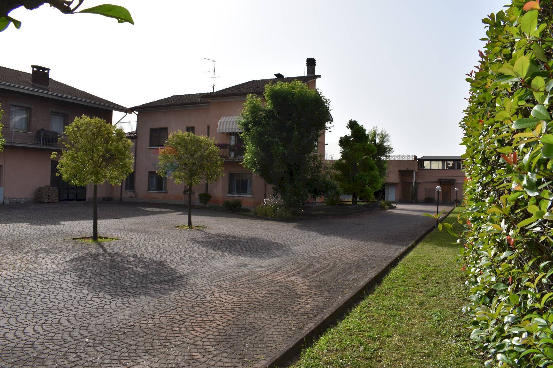 Casa all\'aperto - Casa indipendente Via Gramsci
 
30, Sermide e Felonica - foto 1