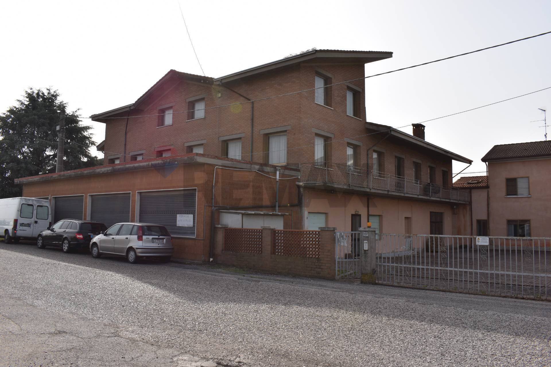 Edificio all\'aperto - Casa indipendente Via Gramsci
30, Sermide e Felonica - foto 3