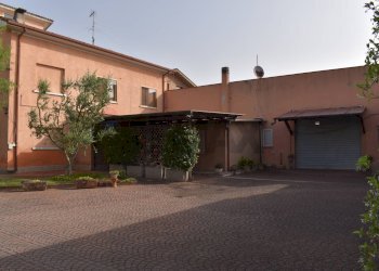 Casa all\'aperto - Casa indipendente Via Gramsci
 
30, Sermide e Felonica - foto 5