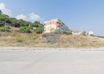 Edificio all\'aperto - Terreno edificabile via Gorizia
 
snc, Melilli - foto 3