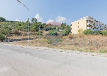 Edificio all\'aperto - Terreno edificabile via Gorizia
 
snc, Melilli - foto 8