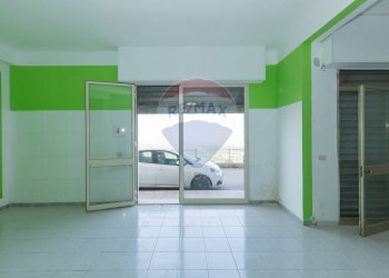 Stanza vuota - Commercial Premises via Monsignor Giardina
 
19, Melilli - photo 3