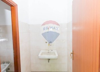 Bagno - Commercial Premises via Monsignor Giardina
 
19, Melilli - photo 4