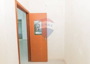 Stanza vuota - Commercial Premises via Monsignor Giardina
 
19, Melilli - photo 6