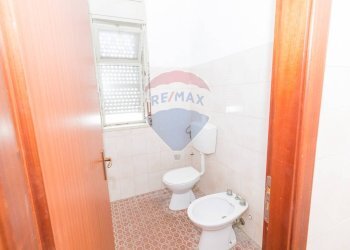 Bagno - Commercial Premises via Monsignor Giardina
 
19, Melilli - photo 8