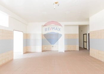 Stanza vuota - Commercial Premises via Monsignor Giardina
 
11/13, Melilli - photo 12