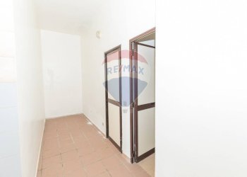 Hall / corridoio - Commercial Premises via Monsignor Giardina
 
11/13, Melilli - photo 14