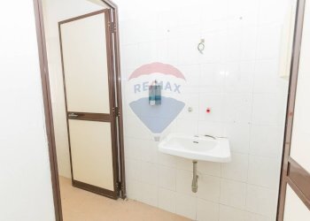 Bagno - Commercial Premises via Monsignor Giardina
 
11/13, Melilli - photo 16