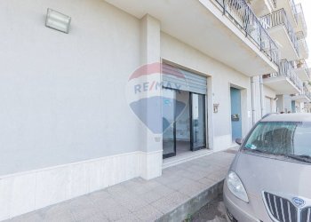 Edificio all\'aperto - Commercial Premises via Monsignor Giardina
 
11/13, Melilli - photo 22