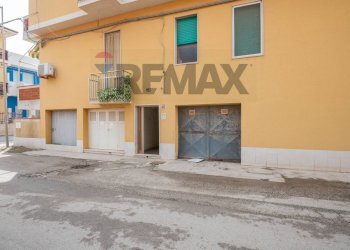 Edificio all\'aperto - Three-room apartment viale lido
 
89, Pachino - photo 3