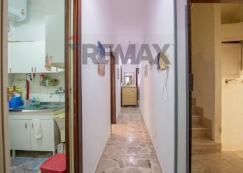 Hall / corridoio - Three-room apartment viale lido
 
89, Pachino - photo 9