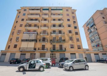 Edificio all\'aperto - Quadrilocale VIA MONTEFORTE
 
42, Siracusa - foto 2