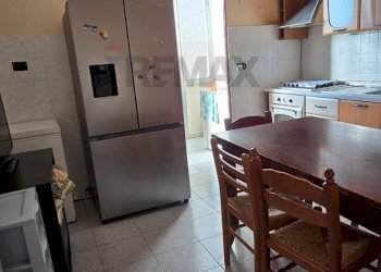 Sala da pranzo - Quadrilocale VIA MONTEFORTE
 
42, Siracusa - foto 10