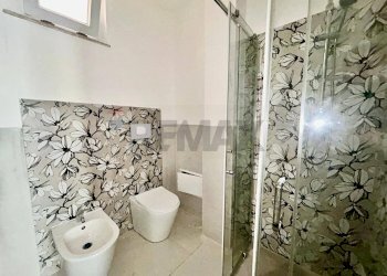 Bagno - Bilocale via Monte Rosa
 
18, Siracusa - foto 4