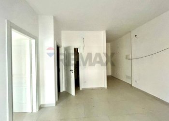 Stanza vuota - Bilocale via Monte Rosa
 
18, Siracusa - foto 11