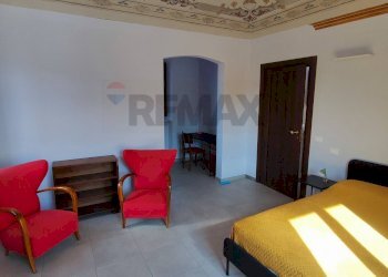 Camera / camera da letto - Two-room apartment Via Caserma Angelini, L'Aquila - photo 8