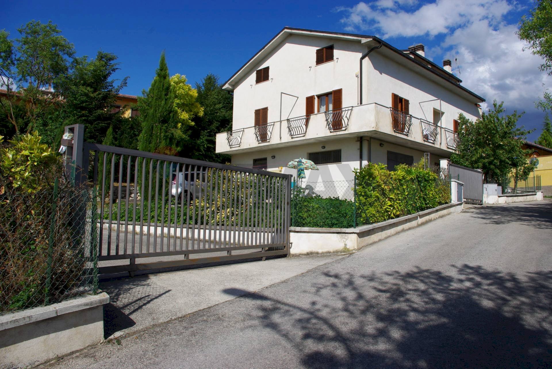 Casa all\'aperto - Independent house Poggio Picenze - photo 1