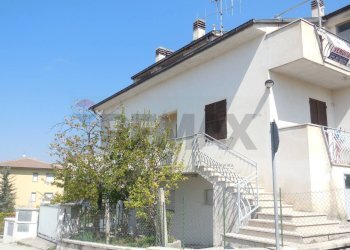 Casa all\'aperto - Independent house Poggio Picenze - photo 2