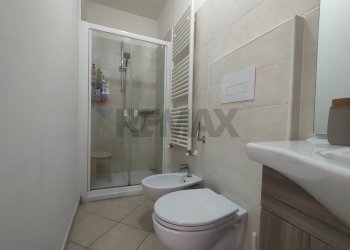 Bagno - Independent house Poggio Picenze - photo 12