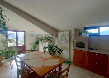 Sala da pranzo - Independent house Poggio Picenze - photo 17