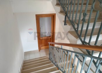 Scale - Independent house Poggio Picenze - photo 30