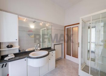 Bagno - Villa VIA SAN ROCCO
 
5, Levate - photo 5