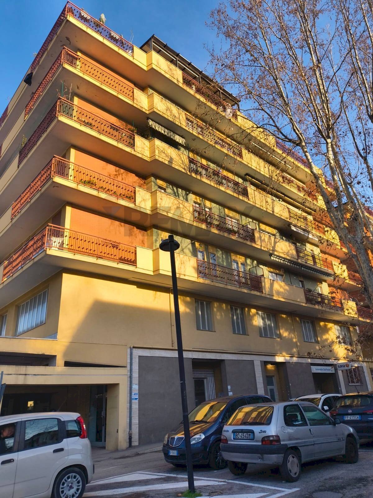 Edificio all\'aperto - Apartment Via Del Circuito
57, Pescara - photo 3